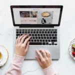 Un freelance se tourne-t-il les pouces ? Rumeurs et vérités – Le modeste blog de Miss Bavarde