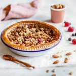 Tarte crumble framboises et myrtilles