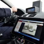 Nouveaux radars mobiles qui flahent par l'avant