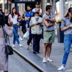 ce bal improvisé déconfine le 18e et consterne
