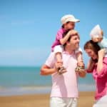 Vacances d'été reportées à septembre, séjours annulés ou en France ?