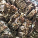 Filet mignon de porc au citron, huile d'olive, thym et origan