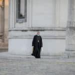 oui aux cérémonies religieuses, non aux parcs et jardins