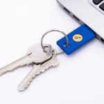 Pourquoi vous devriez vraiment protéger vos comptes en ligne avec une clé de sécurité