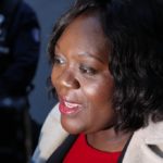Laetitia Avia fait adopter sa loi contre la cyberhaine, alors qu'elle se voit accuser de racisme et ...