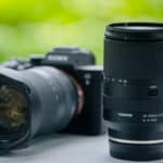 Tamron lance un zoom de voyage compact pour les hybrides plein format de Sony