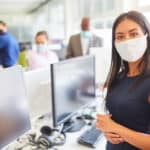 Travail et Covid-19 : masque obligatoire, télétravail, température