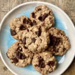 Cookies aux flocons d’avoine, chocolat, tahiné et beurre de cacahuètes