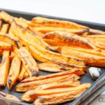 Frites de patate douce au four