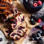 Petite babka aux fruits rouges