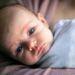 Une bébé box distribuée aux jeunes parents dès 2022