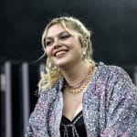 Louane et son style moderne, à la pointe des tendances