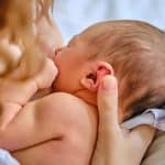 Un bébé peut-il naître avec des dents ?