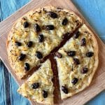 Tarte aux oignons et aux olives