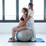 Ballon grossesse : quels exercices, pourquoi l'utiliser ?