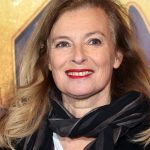 Valérie Trierweiler s'assume sans maquillage et décoiffée, découvrez comment elle conserve son capit...