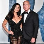 Jeff Bezos (Amazon) offre une bague à 2,5 millions à sa compagne... Je me suis évanouie, affirme l...