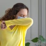 ce symptôme fait la différence (mettez un masque)