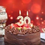 Layer cake fraise chocolat pour un anniversaire gourmand
