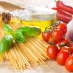 c'est ainsi qu'il faut ouvrir un paquet de spaghettis – ça simplifie la vie