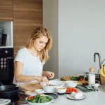 Comment perdre 4 kilos avant Noël, sans régime : un nutritionniste confie les 5 principes qui font l...
