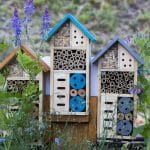 l'abri très utile au jardin, à acheter ou faire soi-même