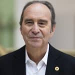 La passion improbable du milliardaire... interdite par la loi !