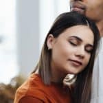 Il y a plusieurs mauvaises raisons de rester en couple avec quelqu'un : celle-là est la pire