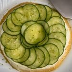 Sans cuisson, cette tarte au concombre est parfaite quand on ne veut pas allumer son four