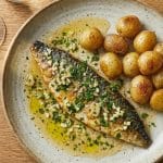 Filets de maquereau à la poêle, citron et herbes fraîches